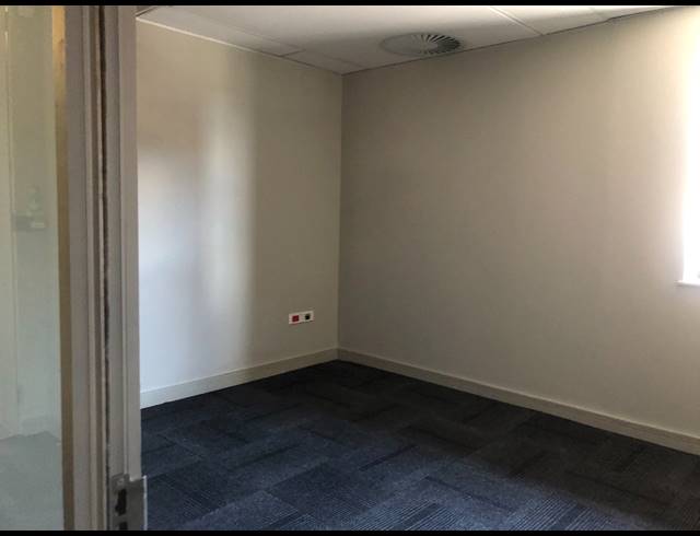 309M² OFFICE TO LET IN WAVERLEY